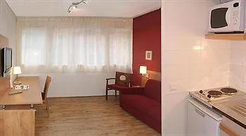 Sejours & Affaires Paris-nanterre Hotel apartamentowy Nanterre