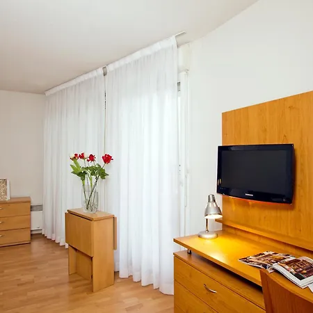 Sejours & Affaires Paris-nanterre Hotel apartamentowy