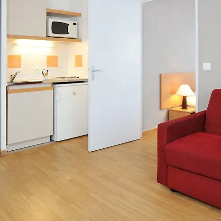 Sejours & Affaires Paris-nanterre 2*