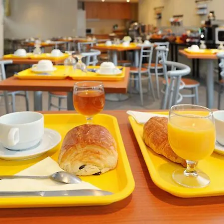 Sejours & Affaires Paris-nanterre Hotel apartamentowy 2*