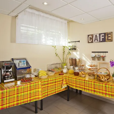 Aparthotel Séjours&affaires Paris-nanterre 2*