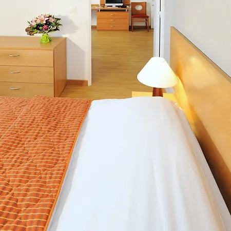 Séjours&affaires Paris-nanterre Aparthotel Nanterre